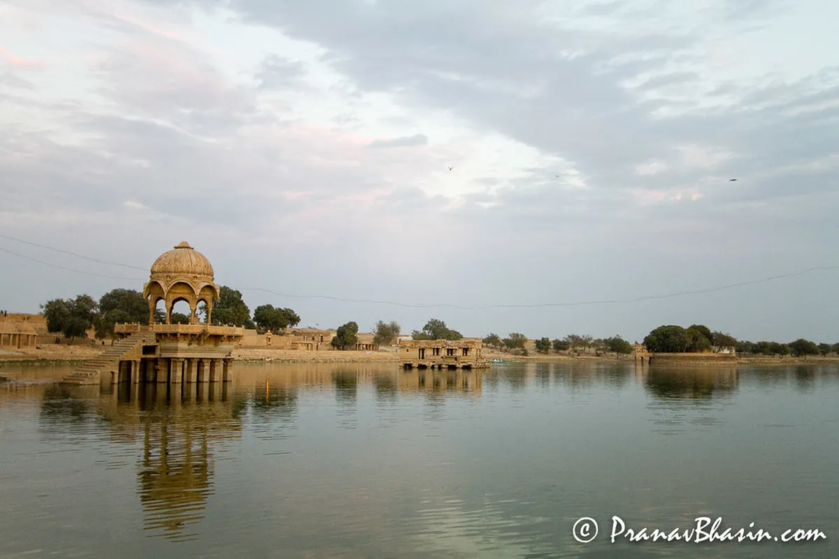 Gadisar Lake