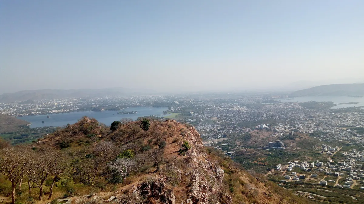 Monsoon Palace (Sajjangarh Fort)